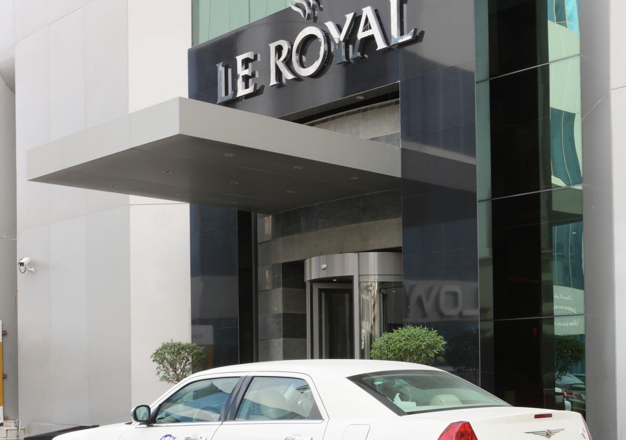 Отель Le Royal Tower Кувейт Экстерьер фото