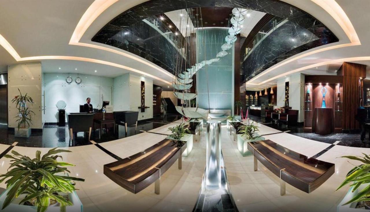 Отель Le Royal Tower Кувейт Экстерьер фото