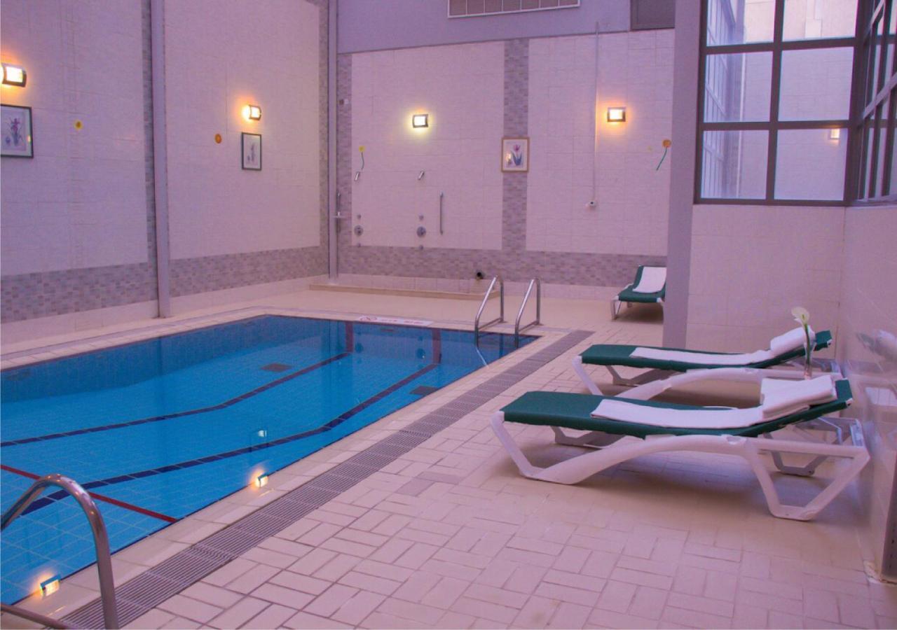 Отель Le Royal Tower Кувейт Экстерьер фото